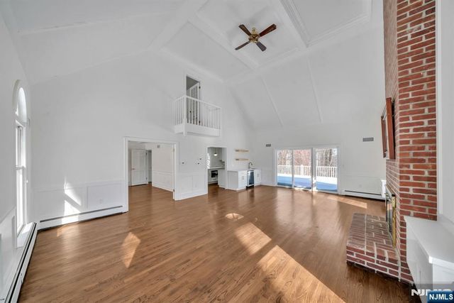 853 Shadow Ridge Road, Franklin Lakes, NJ 07417