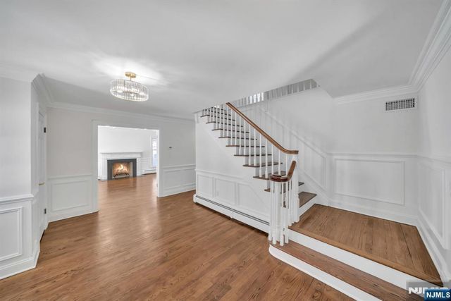 853 Shadow Ridge Road, Franklin Lakes, NJ 07417