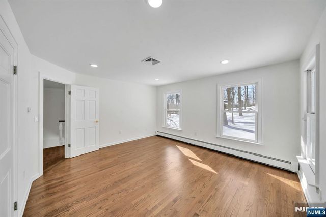 853 Shadow Ridge Road, Franklin Lakes, NJ 07417