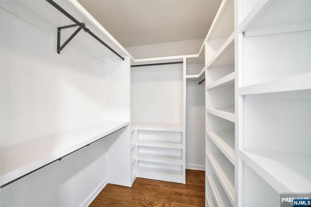 853 Shadow Ridge Road, Franklin Lakes, NJ 07417