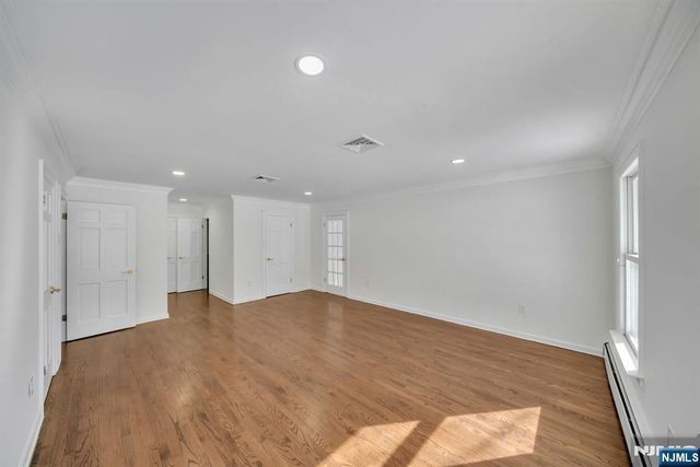 853 Shadow Ridge Road, Franklin Lakes, NJ 07417