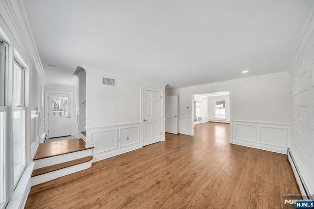 853 Shadow Ridge Road, Franklin Lakes, NJ 07417