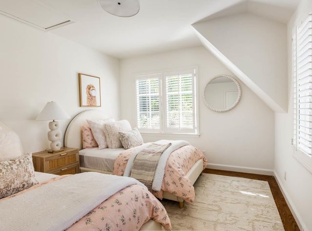 863 Melville Avenue, Palo Alto, CA 94301