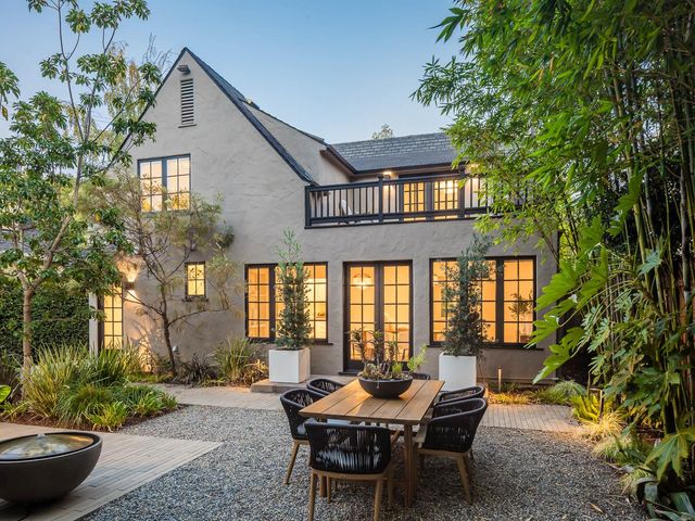 863 Melville Avenue, Palo Alto, CA 94301