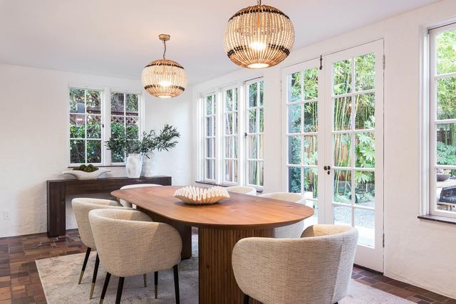 863 Melville Avenue, Palo Alto, CA 94301