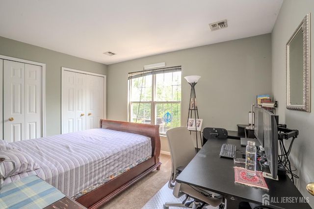 15 Inverness Lane, East Windsor, NJ 08520