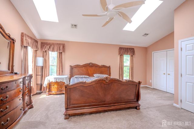15 Inverness Lane, East Windsor, NJ 08520