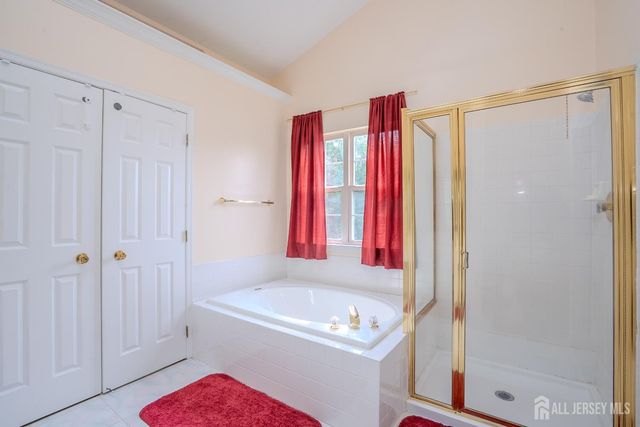 15 Inverness Lane, East Windsor, NJ 08520