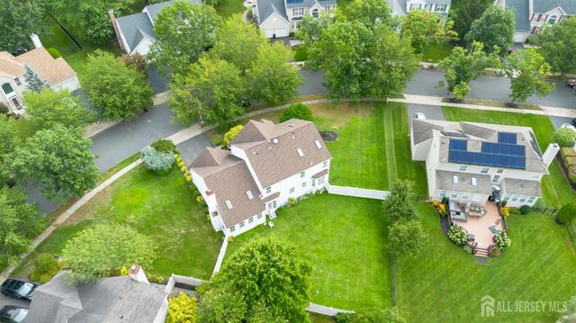 15 Inverness Lane, East Windsor, NJ 08520