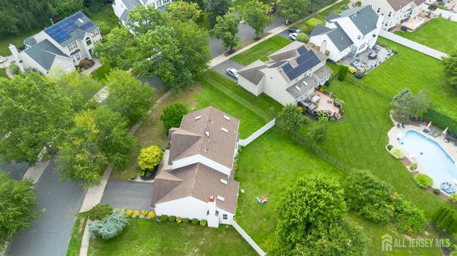 15 Inverness Lane, East Windsor, NJ 08520