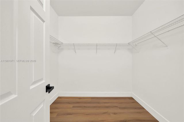 5880 NW 104th Path 0, Doral, FL 33178