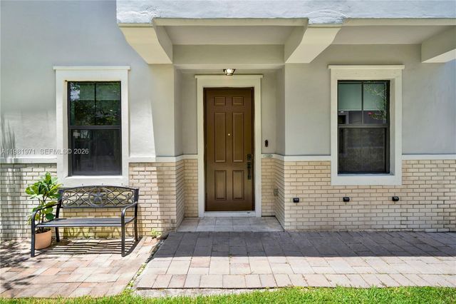 5880 NW 104th Path 0, Doral, FL 33178