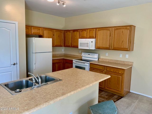 14214 N 141ST Avenue, Surprise, AZ 85379