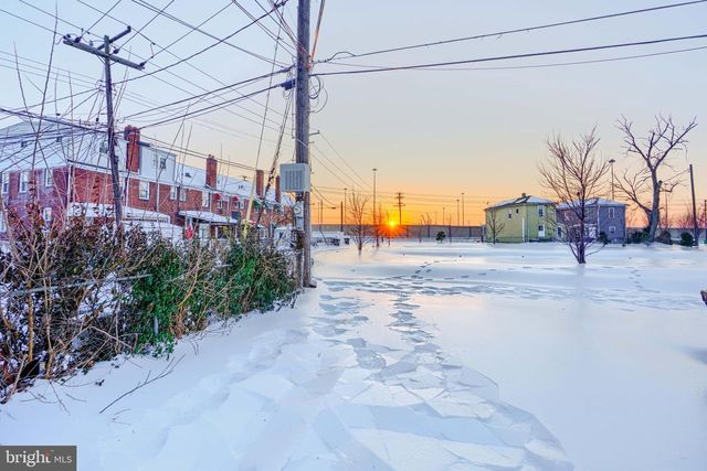 402 CHESTNUT CT, Dundalk, MD 21222