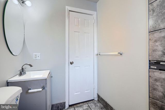 402 CHESTNUT CT, Dundalk, MD 21222