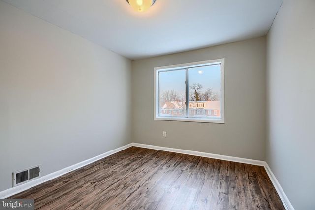 402 CHESTNUT CT, Dundalk, MD 21222