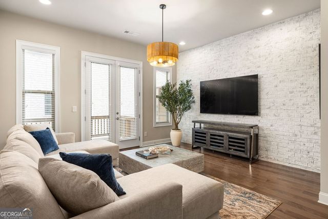 4751 Roswell Road, Atlanta, GA 30342