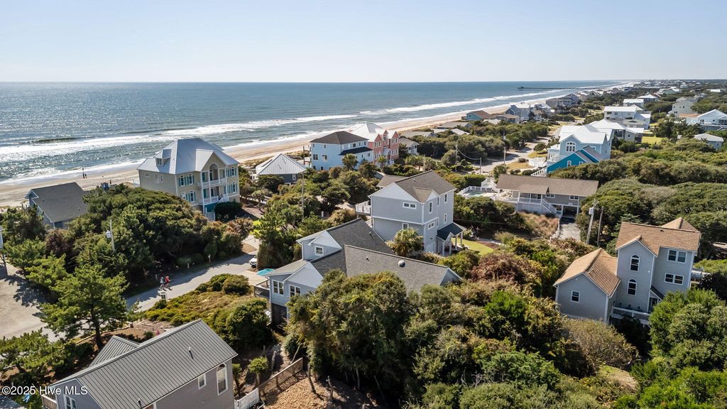 Image 47 of property listing at 7122 Ocean Drive, Emerald Isle, NC 28594