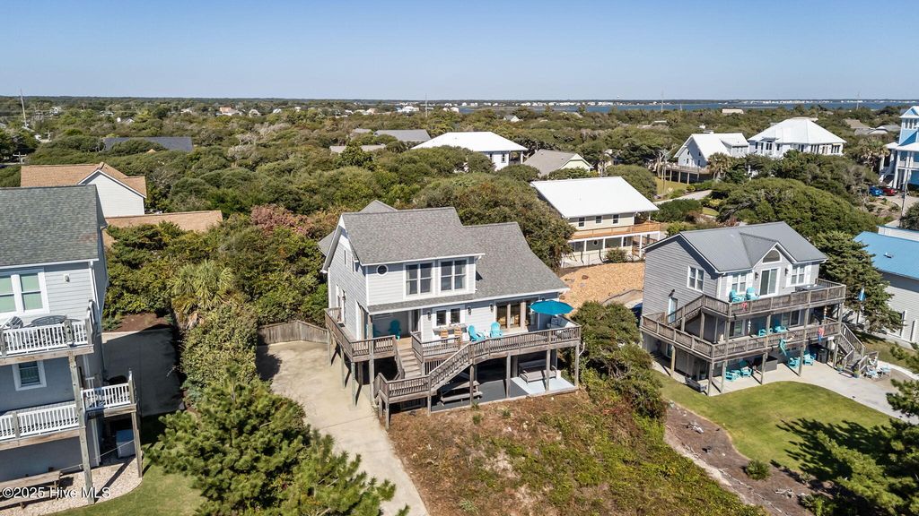 Image 51 of property listing at 7122 Ocean Drive, Emerald Isle, NC 28594
