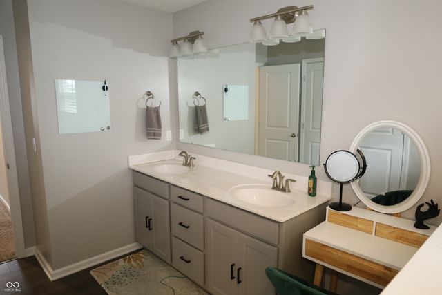 13875 N Honey Creek Drive, Camby, IN 46113