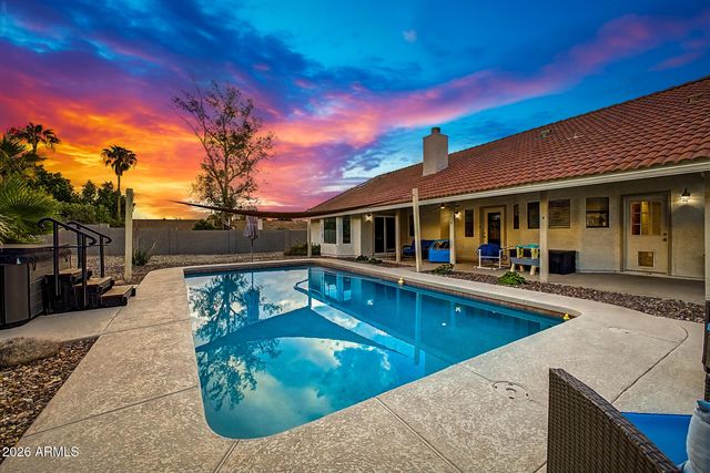 921 N SANDAL Circle, Mesa, AZ 85205