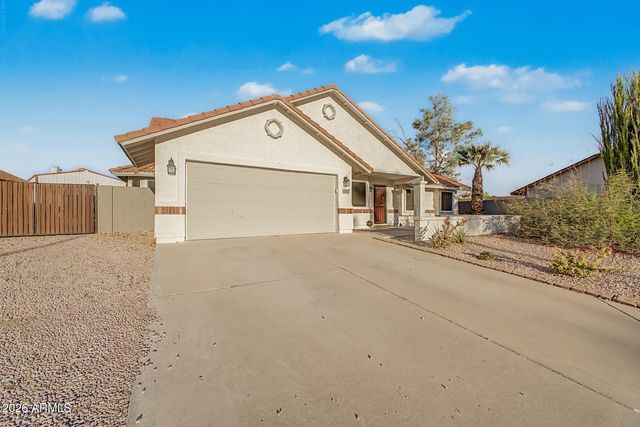 921 N SANDAL Circle, Mesa, AZ 85205