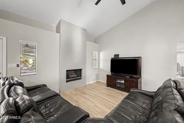 921 N SANDAL Circle, Mesa, AZ 85205