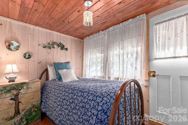 72 Chestnut Hill Road, Gerton, NC 28735