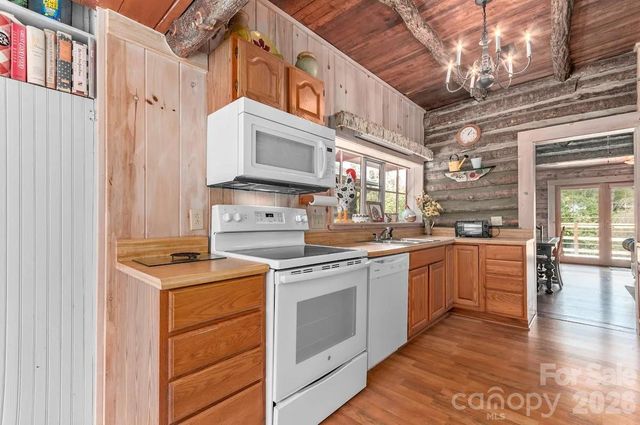 72 Chestnut Hill Road, Gerton, NC 28735