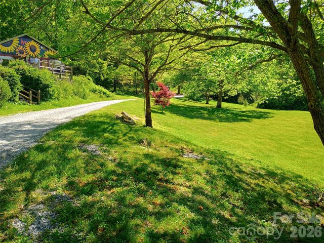 72 Chestnut Hill Road, Gerton, NC 28735