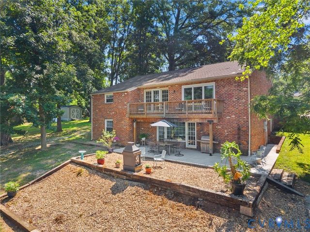 2235 Lakeview Dr, Powhatan, VA 23139