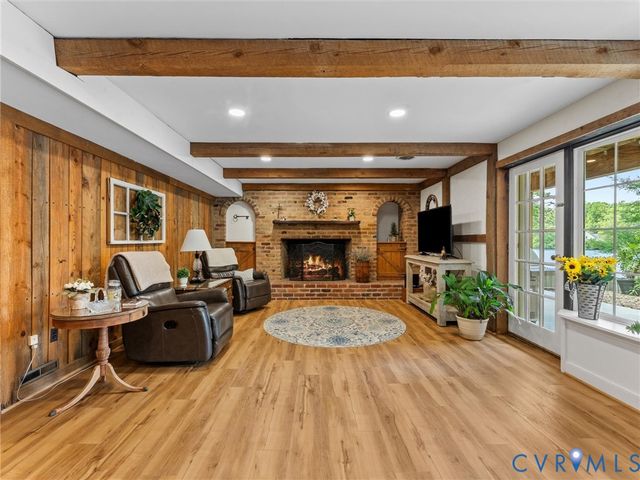 2235 Lakeview Dr, Powhatan, VA 23139