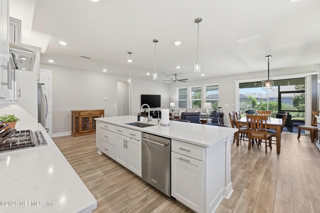 10826 TOWN VIEW Drive, Jacksonville, FL 32256