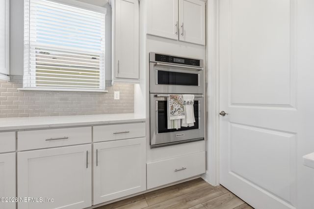 10826 TOWN VIEW Drive, Jacksonville, FL 32256