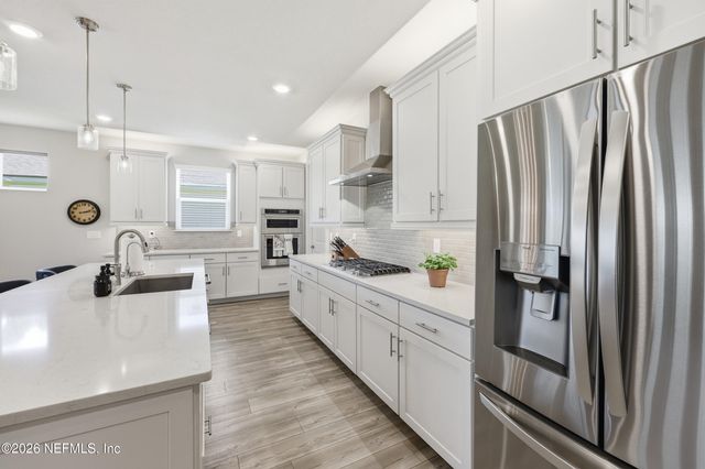 10826 TOWN VIEW Drive, Jacksonville, FL 32256