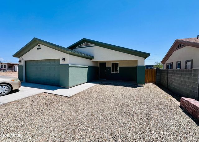 32007 N BUSH Street, Wittmann, AZ 85361