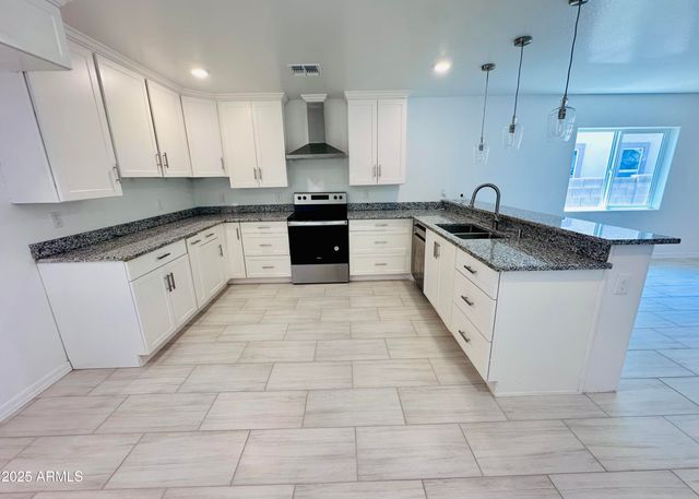 32007 N BUSH Street, Wittmann, AZ 85361