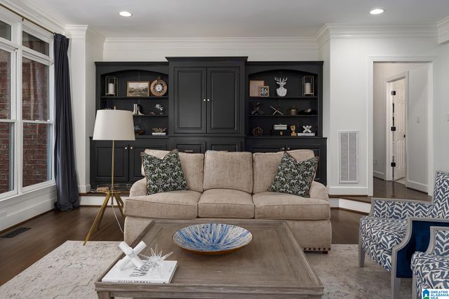 7204 N HIGHFIELD LANE, Hoover, AL 35242