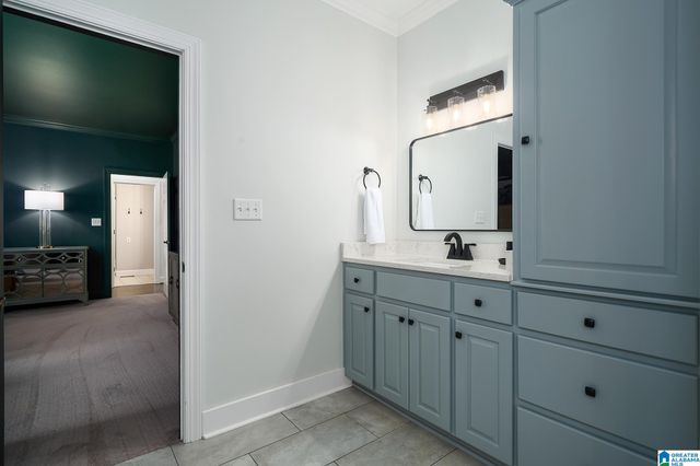 7204 N HIGHFIELD LANE, Hoover, AL 35242