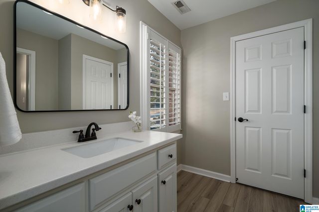 7204 N HIGHFIELD LANE, Hoover, AL 35242