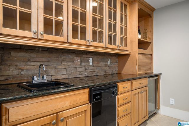 7204 N HIGHFIELD LANE, Hoover, AL 35242