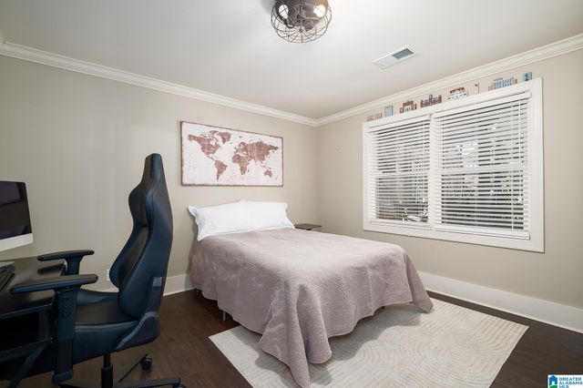 7204 N HIGHFIELD LANE, Hoover, AL 35242