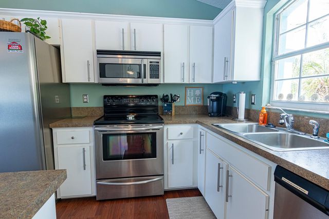 906 WEE BURN PLACE, Sarasota, FL 34243