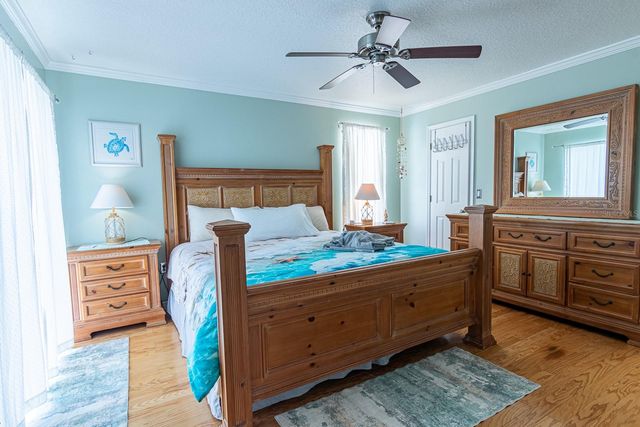 906 WEE BURN PLACE, Sarasota, FL 34243