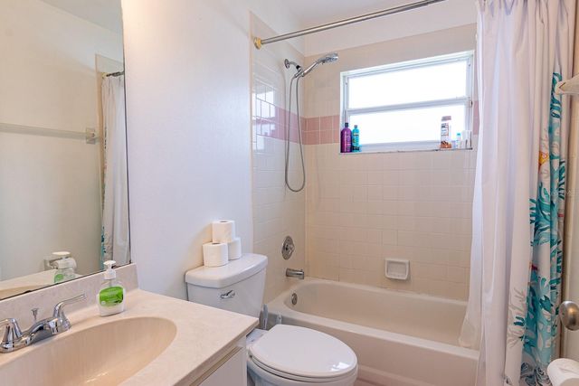 906 WEE BURN PLACE, Sarasota, FL 34243