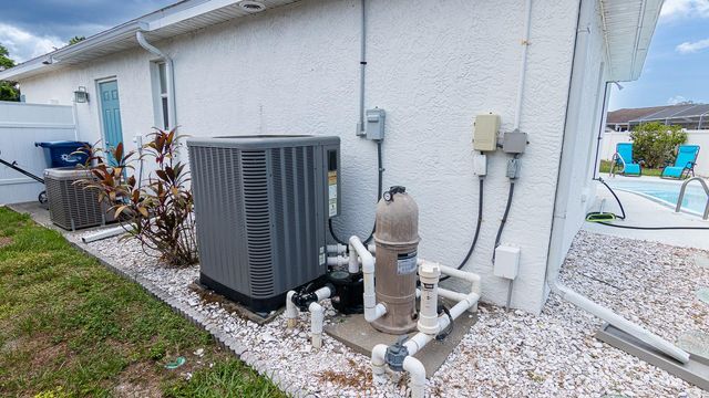 906 WEE BURN PLACE, Sarasota, FL 34243