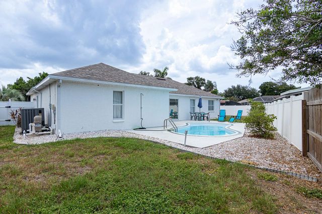 906 WEE BURN PLACE, Sarasota, FL 34243