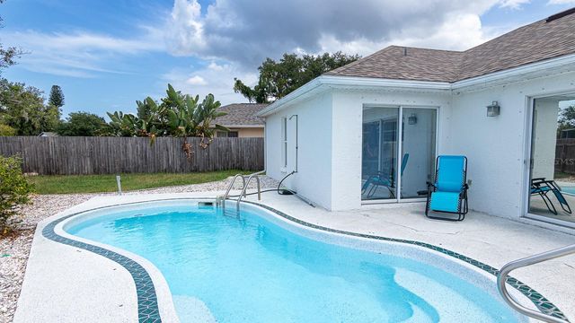906 WEE BURN PLACE, Sarasota, FL 34243