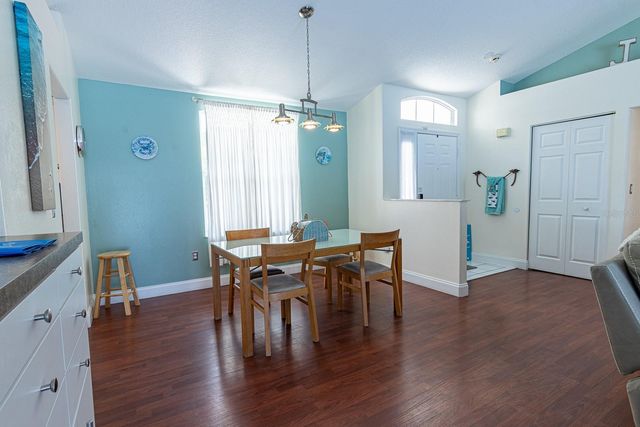 906 WEE BURN PLACE, Sarasota, FL 34243