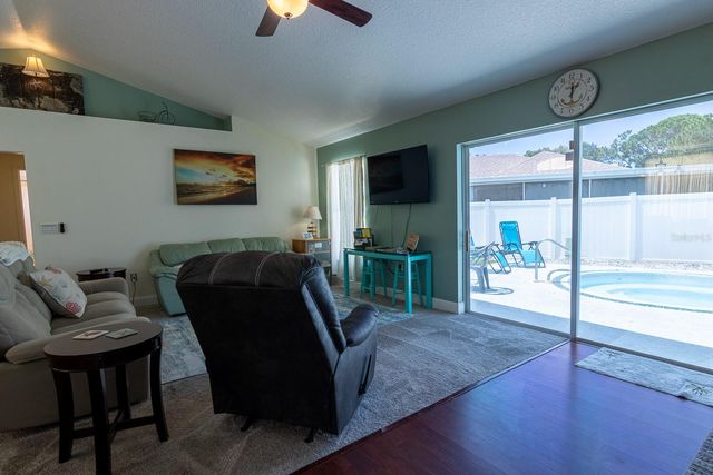 906 WEE BURN PLACE, Sarasota, FL 34243